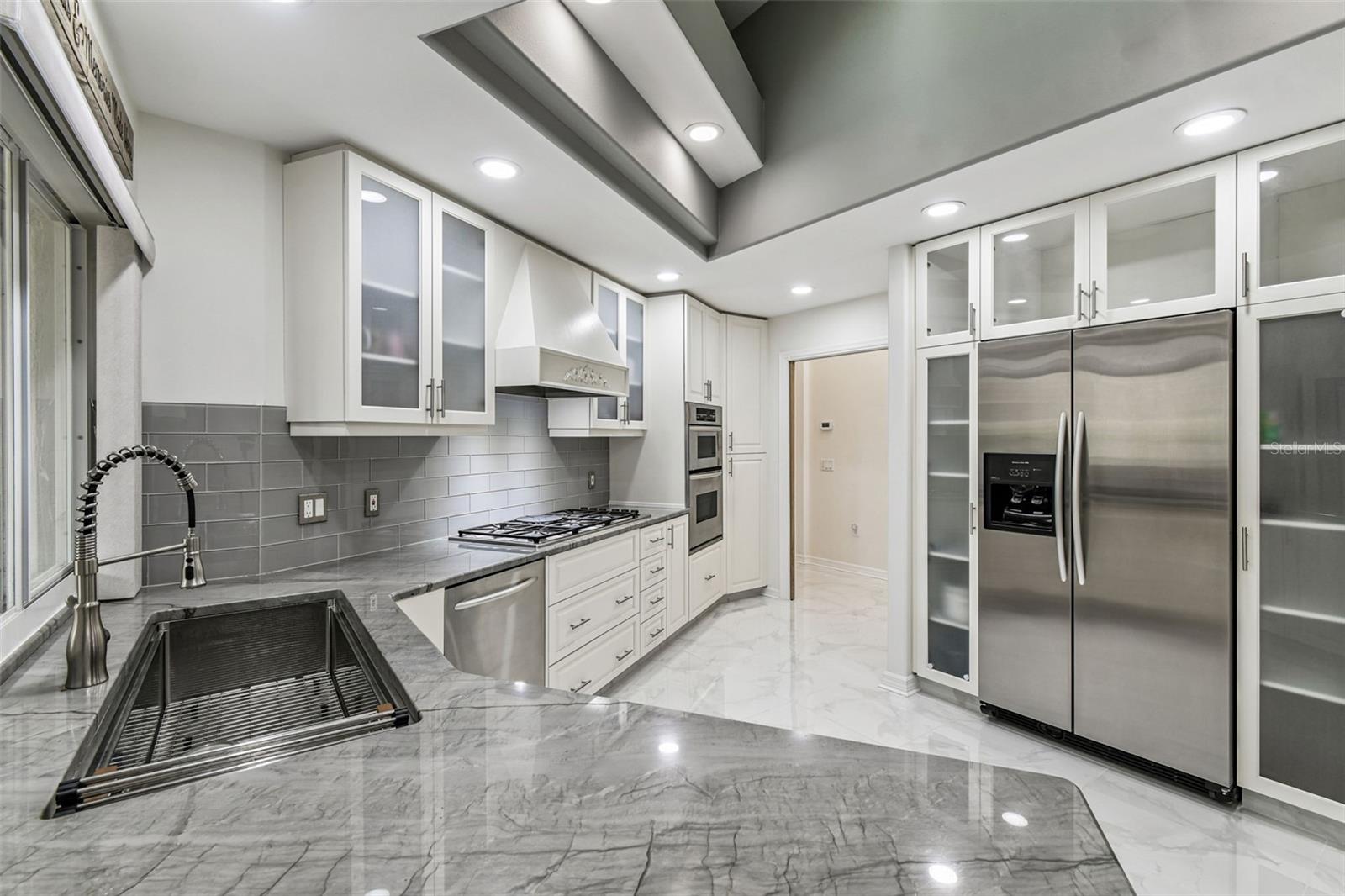 MEYERS COVE - Residential