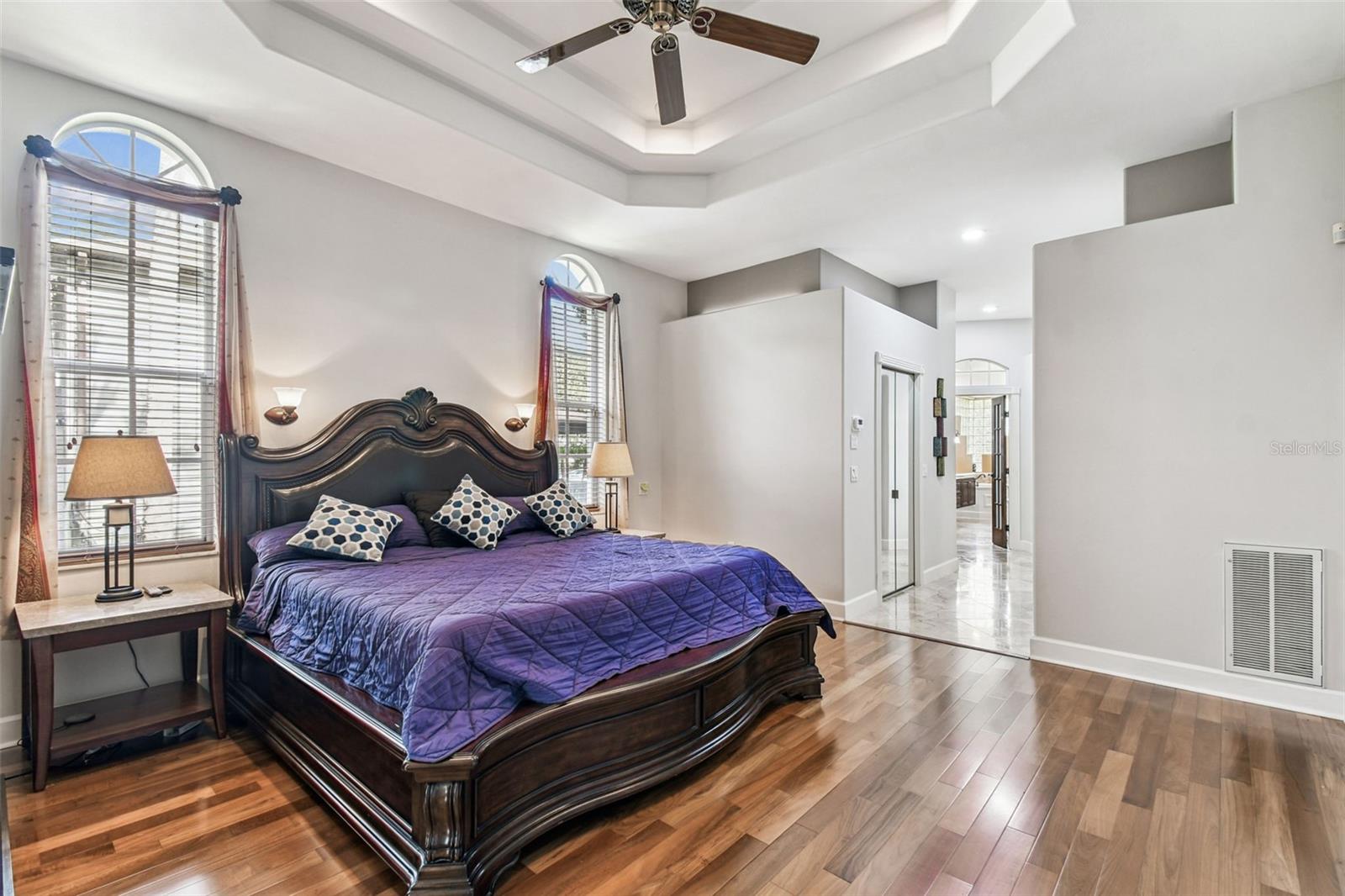 MEYERS COVE - Residential