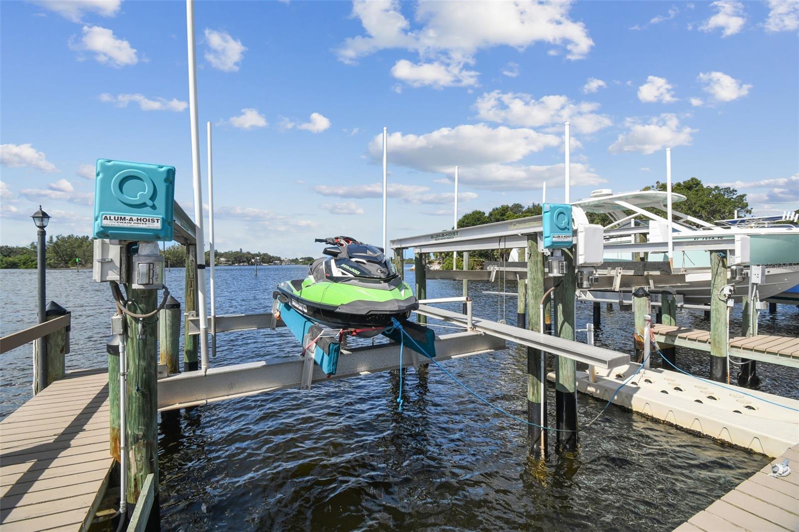 MEYERS COVE - Residential