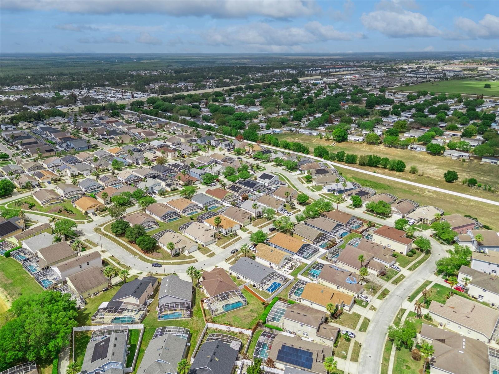 HAMPTON LAKES, HAMPTON ESTATES - Residential