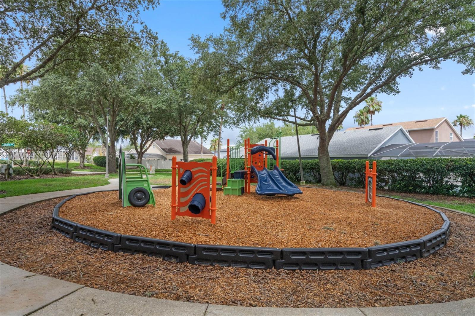 HAMPTON LAKES, HAMPTON ESTATES - Residential