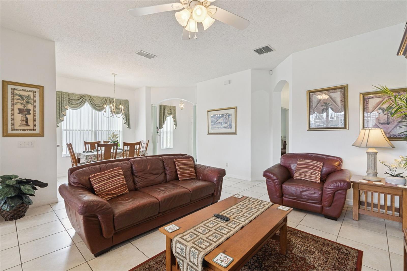 HAMPTON LAKES, HAMPTON ESTATES - Residential