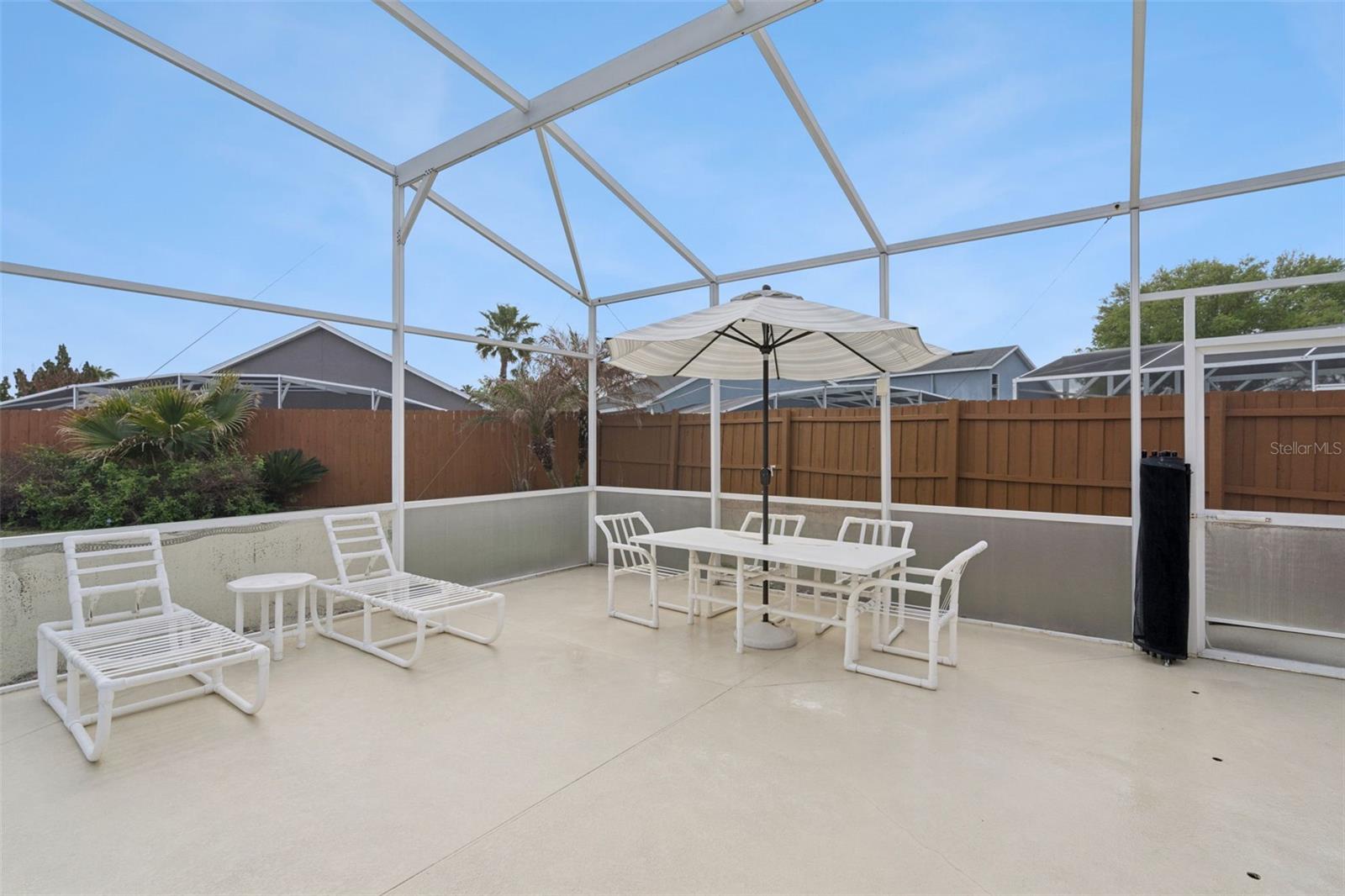 HAMPTON LAKES, HAMPTON ESTATES - Residential