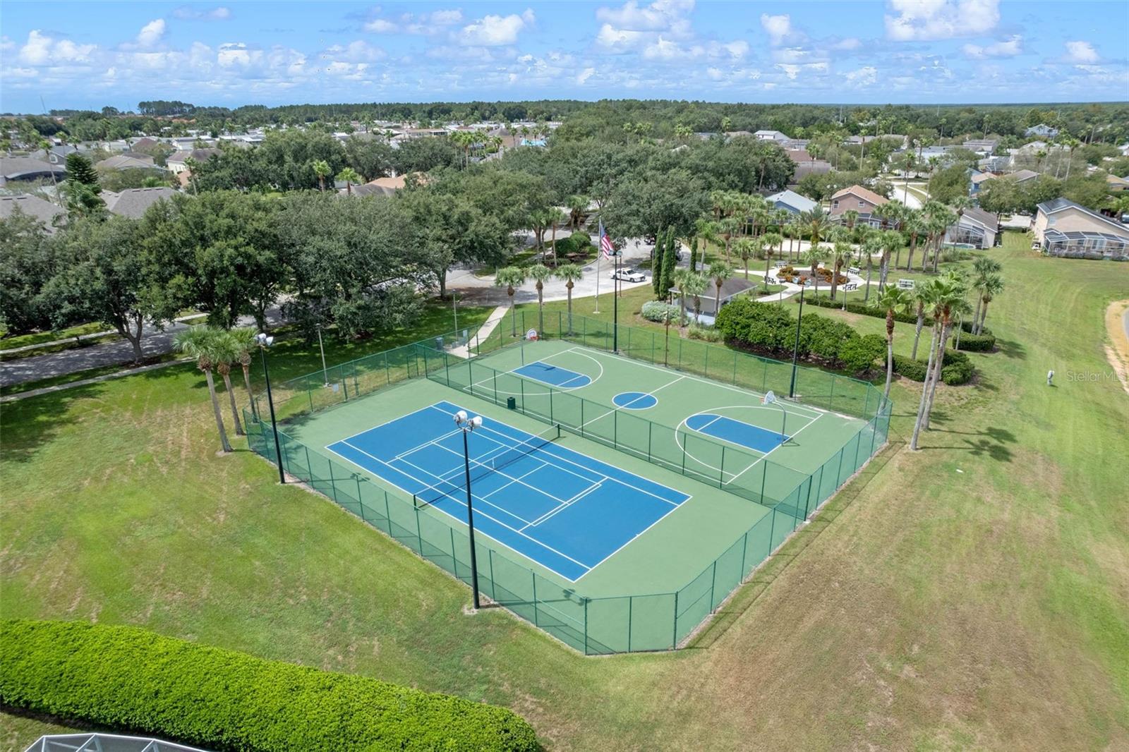 HAMPTON LAKES, HAMPTON ESTATES - Residential