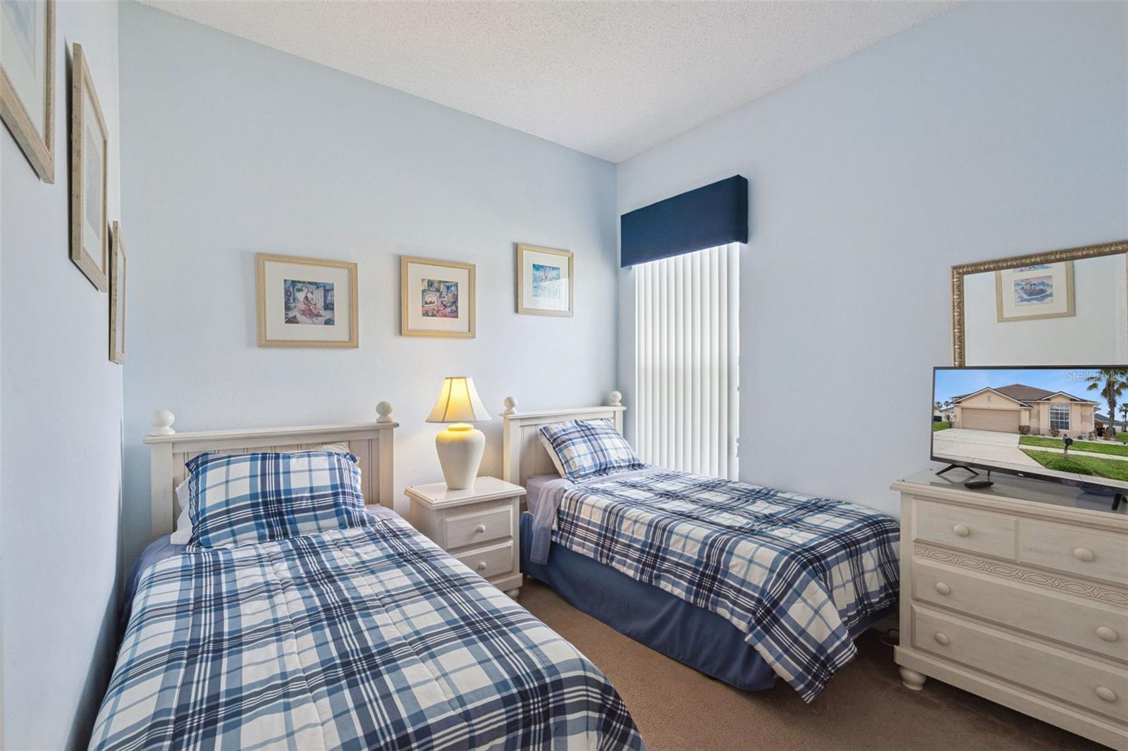 HAMPTON LAKES, HAMPTON ESTATES - Residential