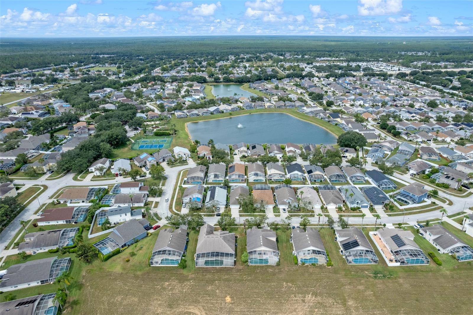 HAMPTON LAKES, HAMPTON ESTATES - Residential