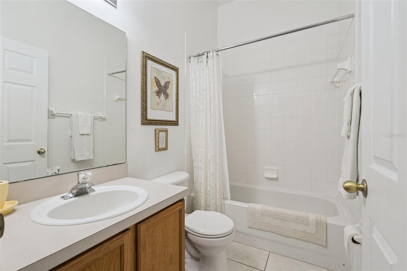 HAMPTON LAKES, HAMPTON ESTATES - Residential