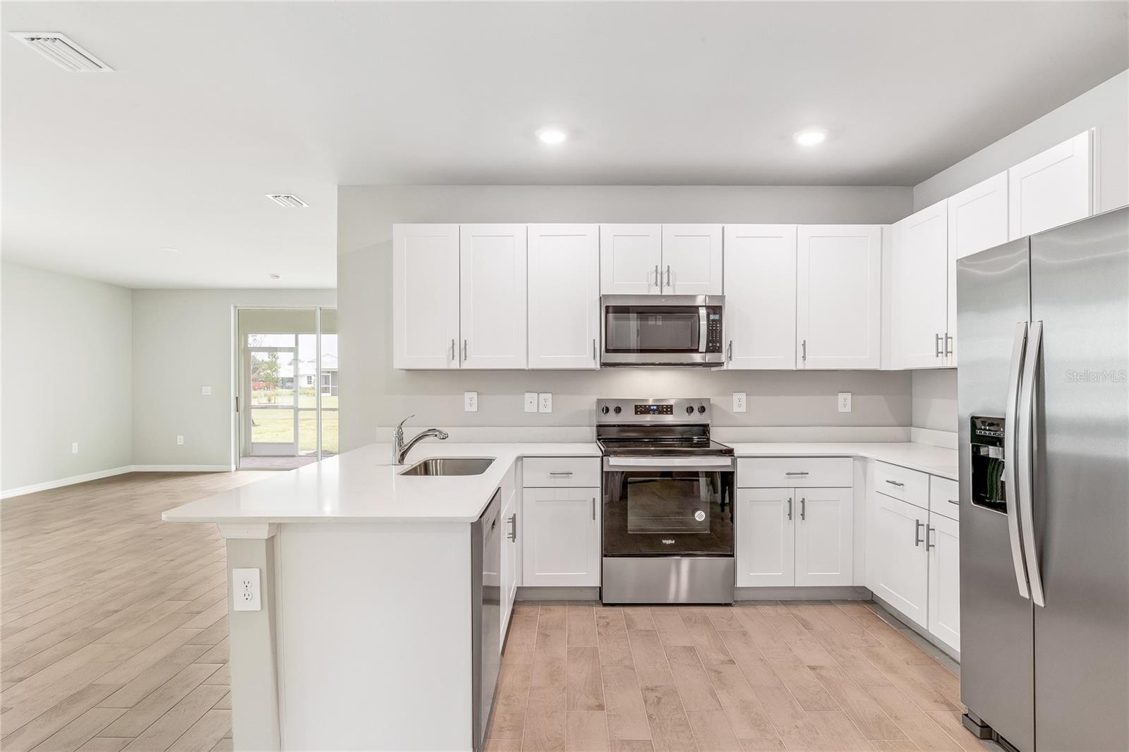 HERITAGE LAKE PARK - Residential