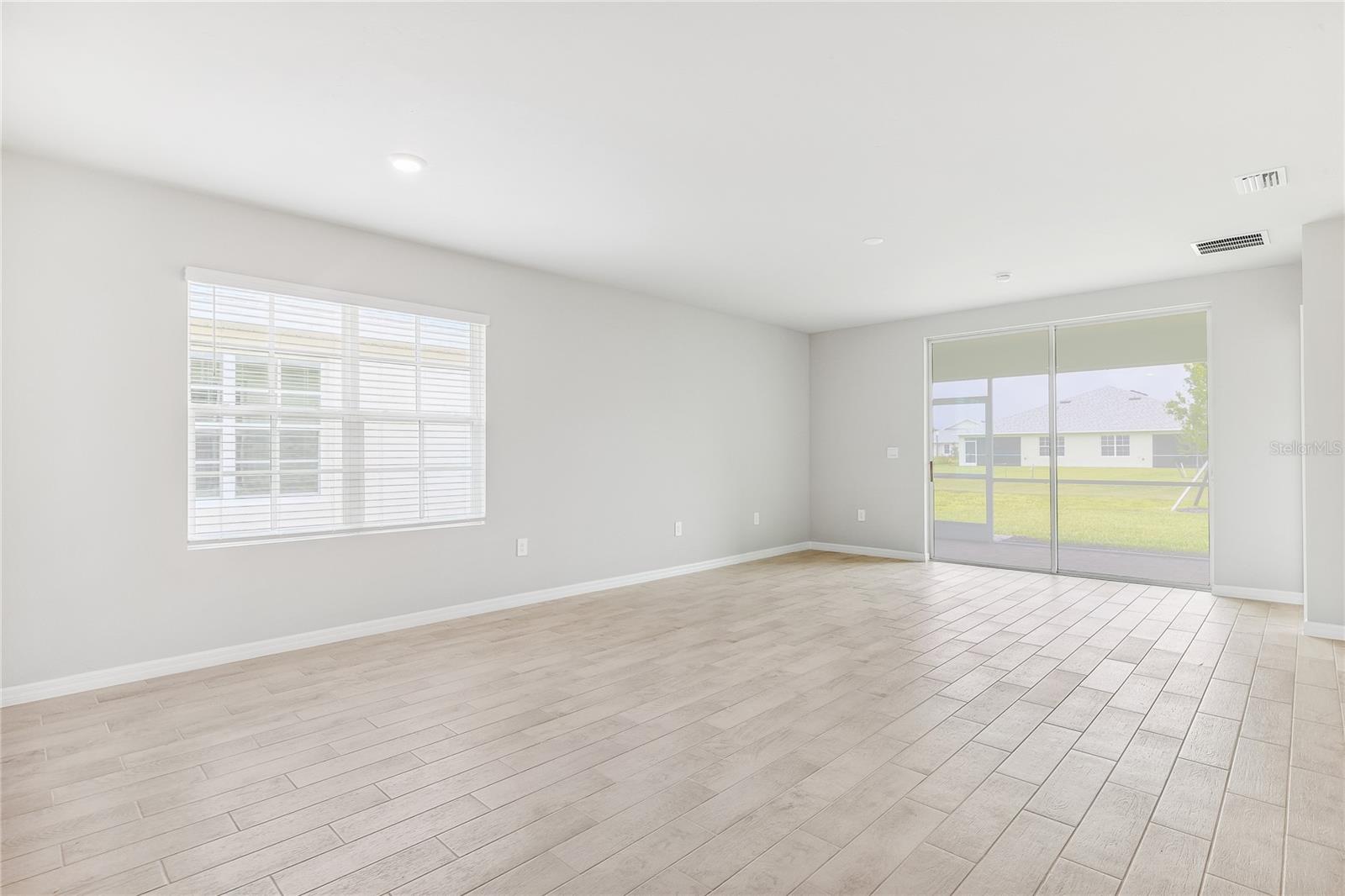 HERITAGE LAKE PARK - Residential