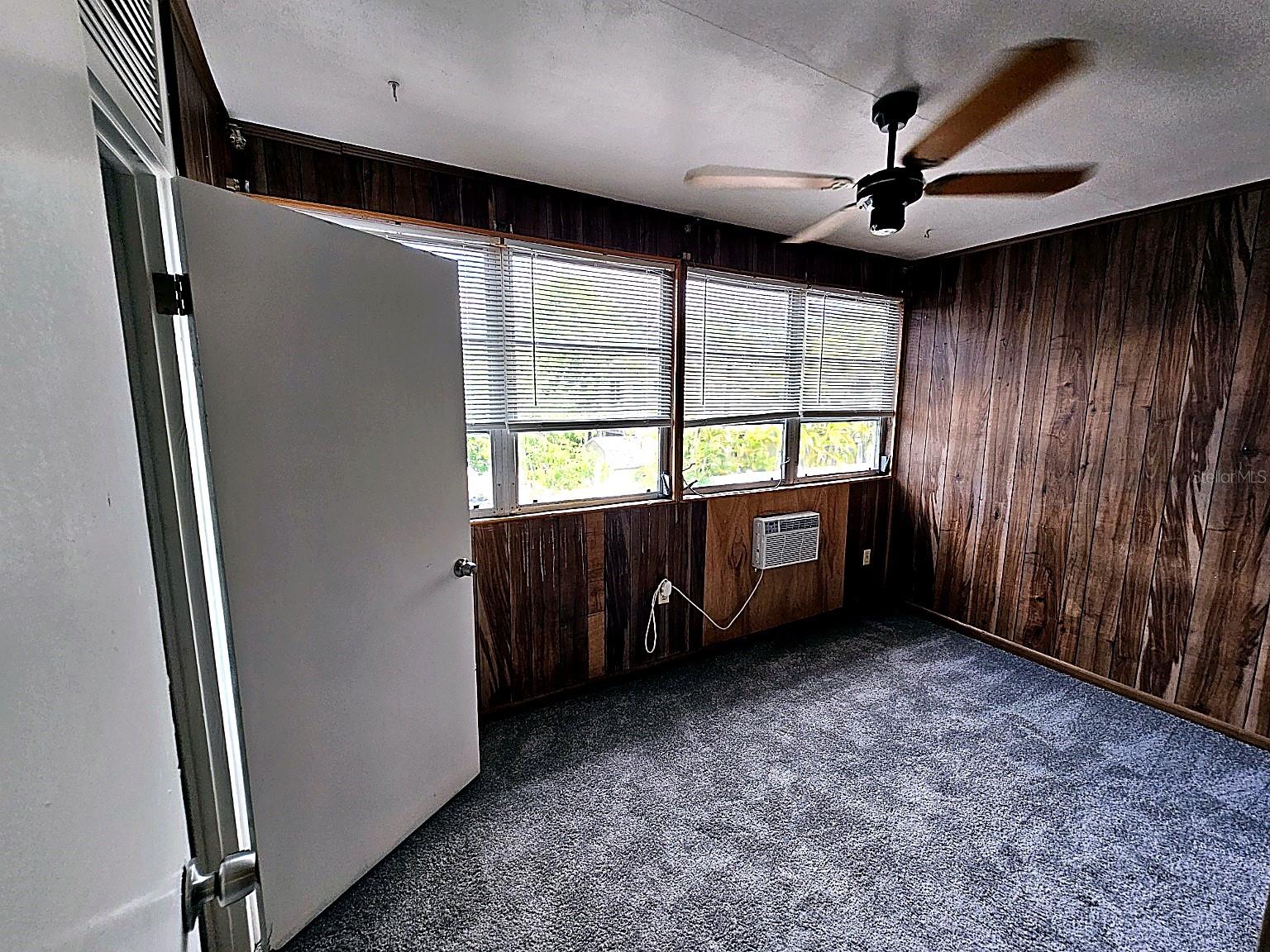 TYRONE 5TH AVE - Residential