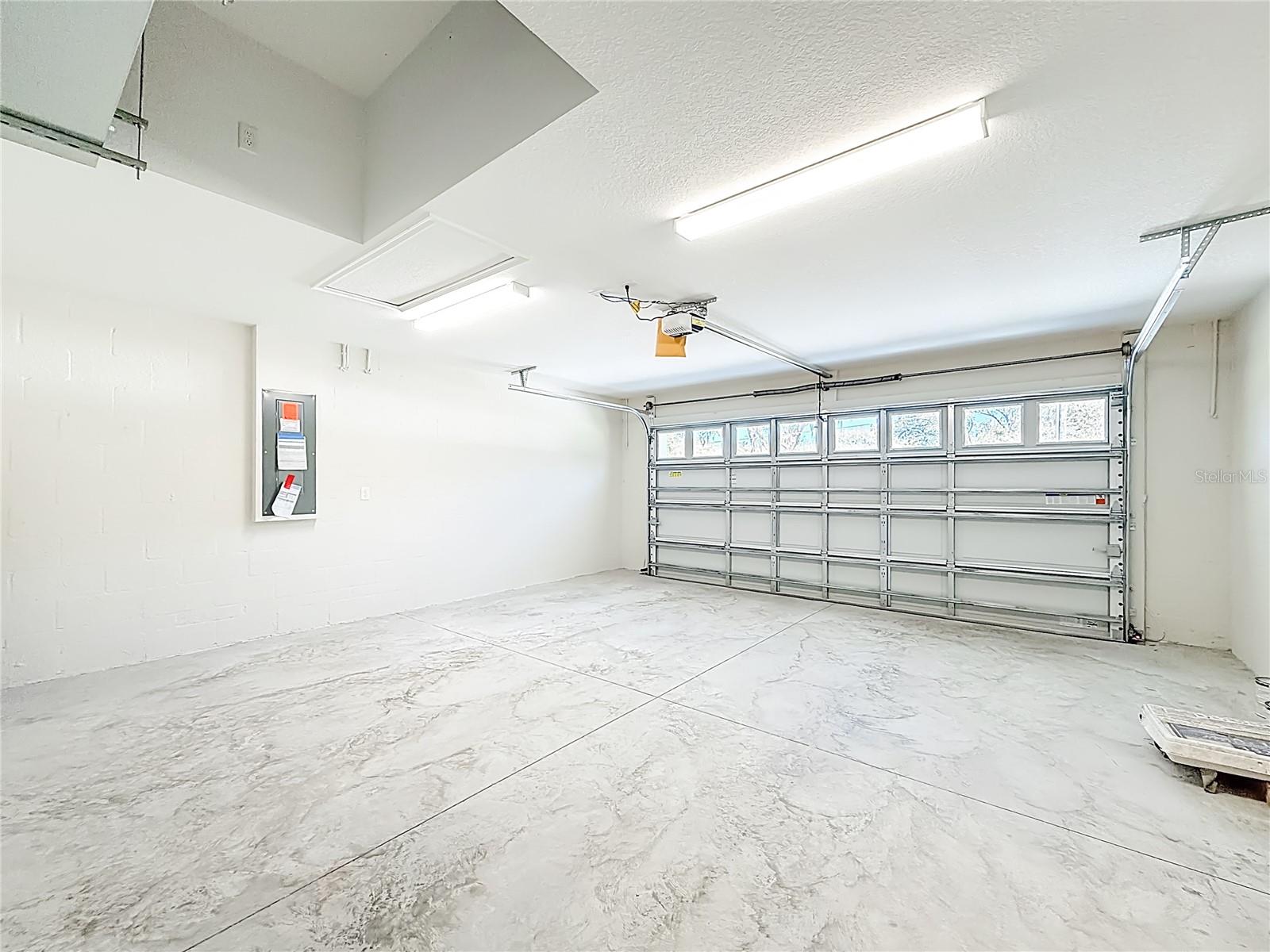 COUNTRY ESTATES FORT KING ADDITION - Residential