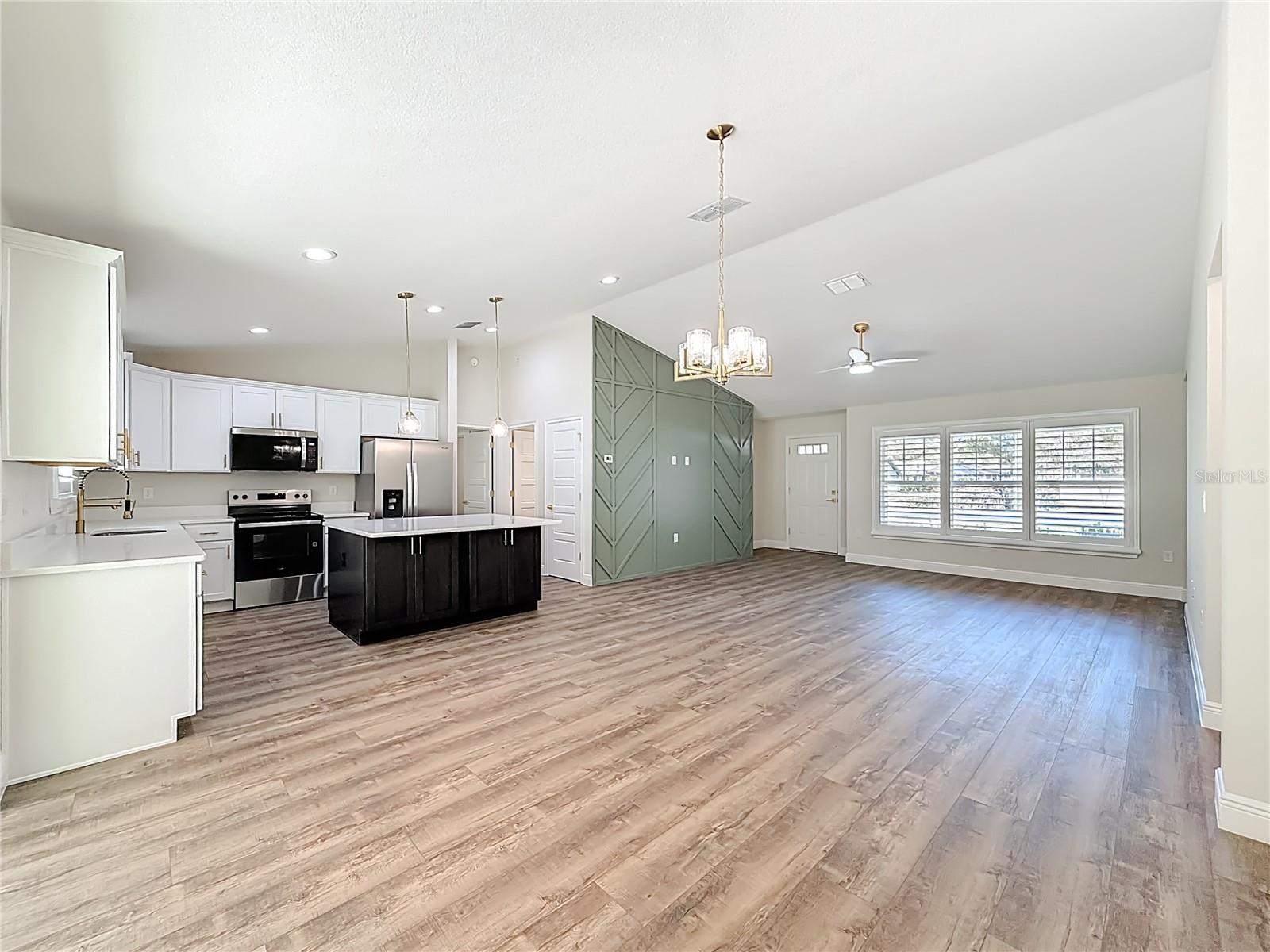 COUNTRY ESTATES FORT KING ADDITION - Residential