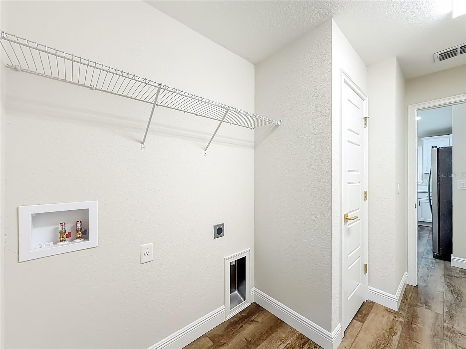 COUNTRY ESTATES FORT KING ADDITION - Residential