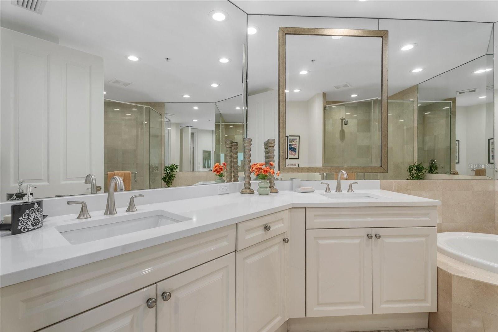 THE BEACH RESIDENCES - Residential