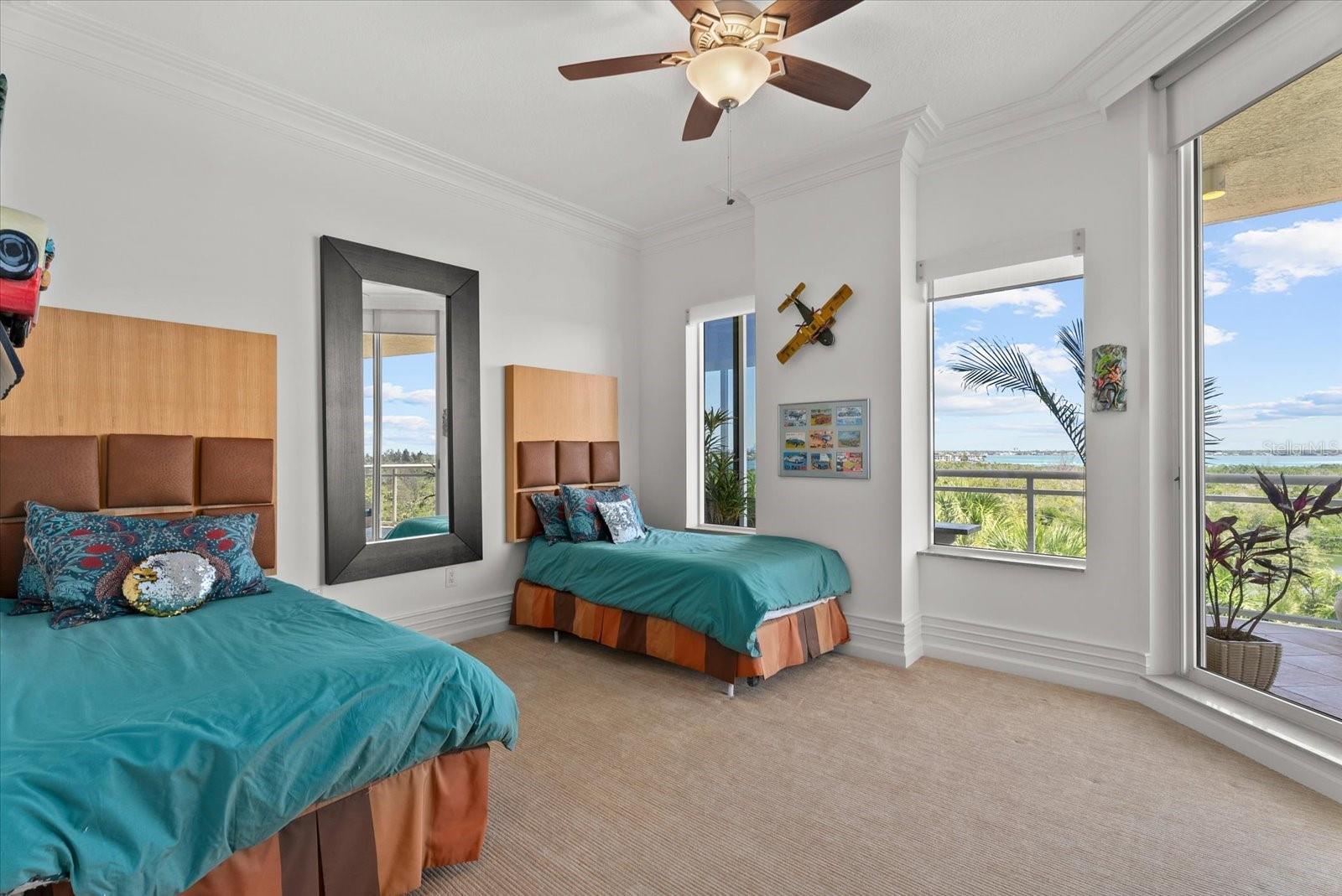 THE BEACH RESIDENCES - Residential