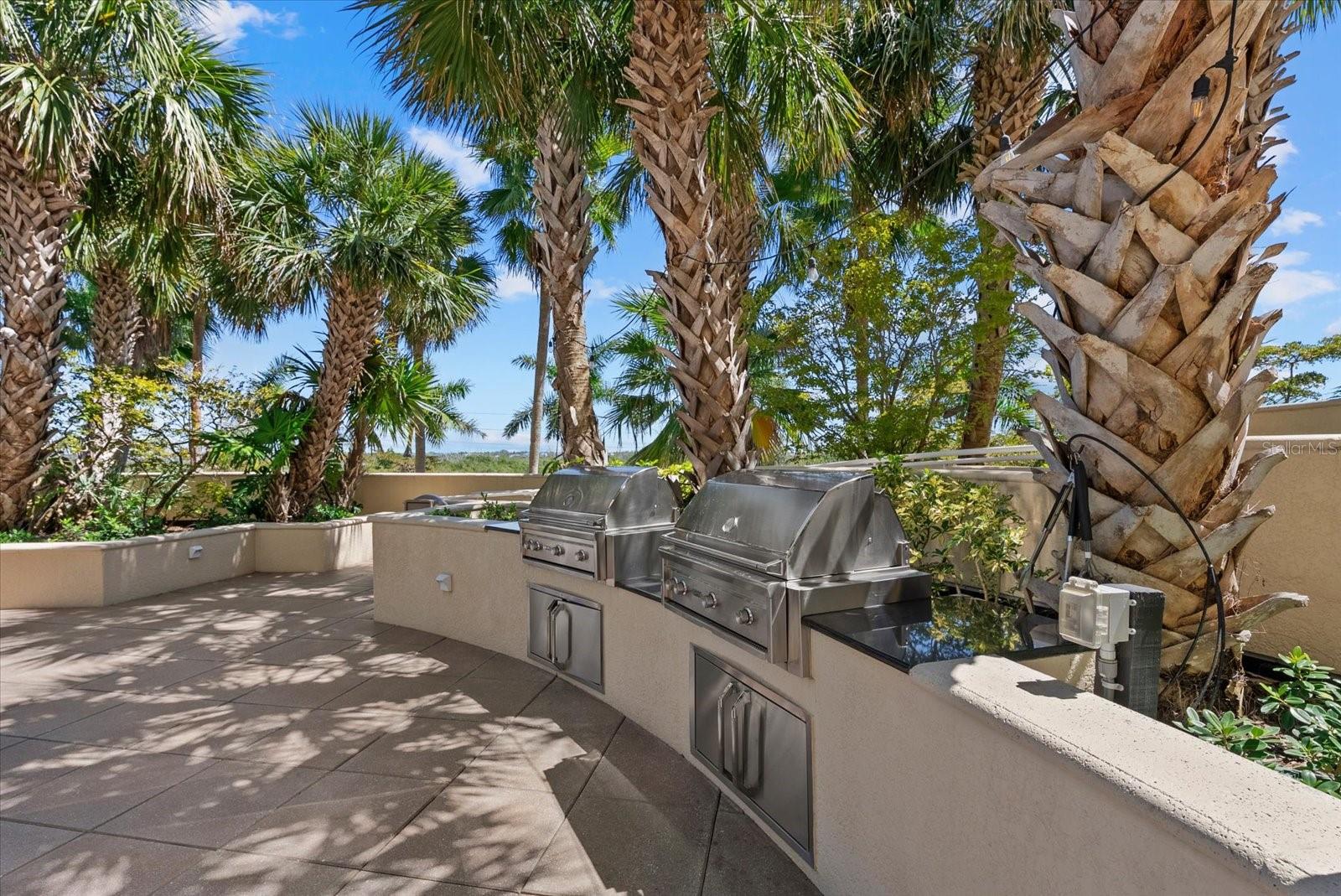 THE BEACH RESIDENCES - Residential