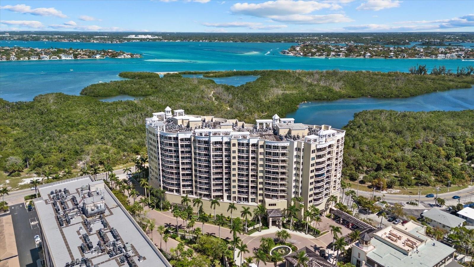 THE BEACH RESIDENCES - Residential