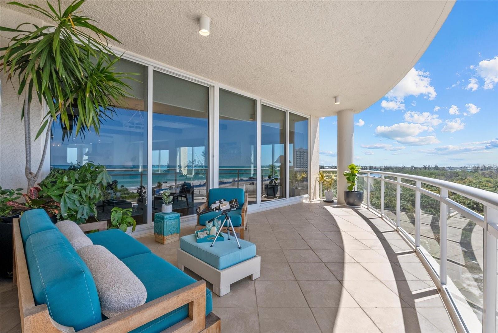 THE BEACH RESIDENCES - Residential