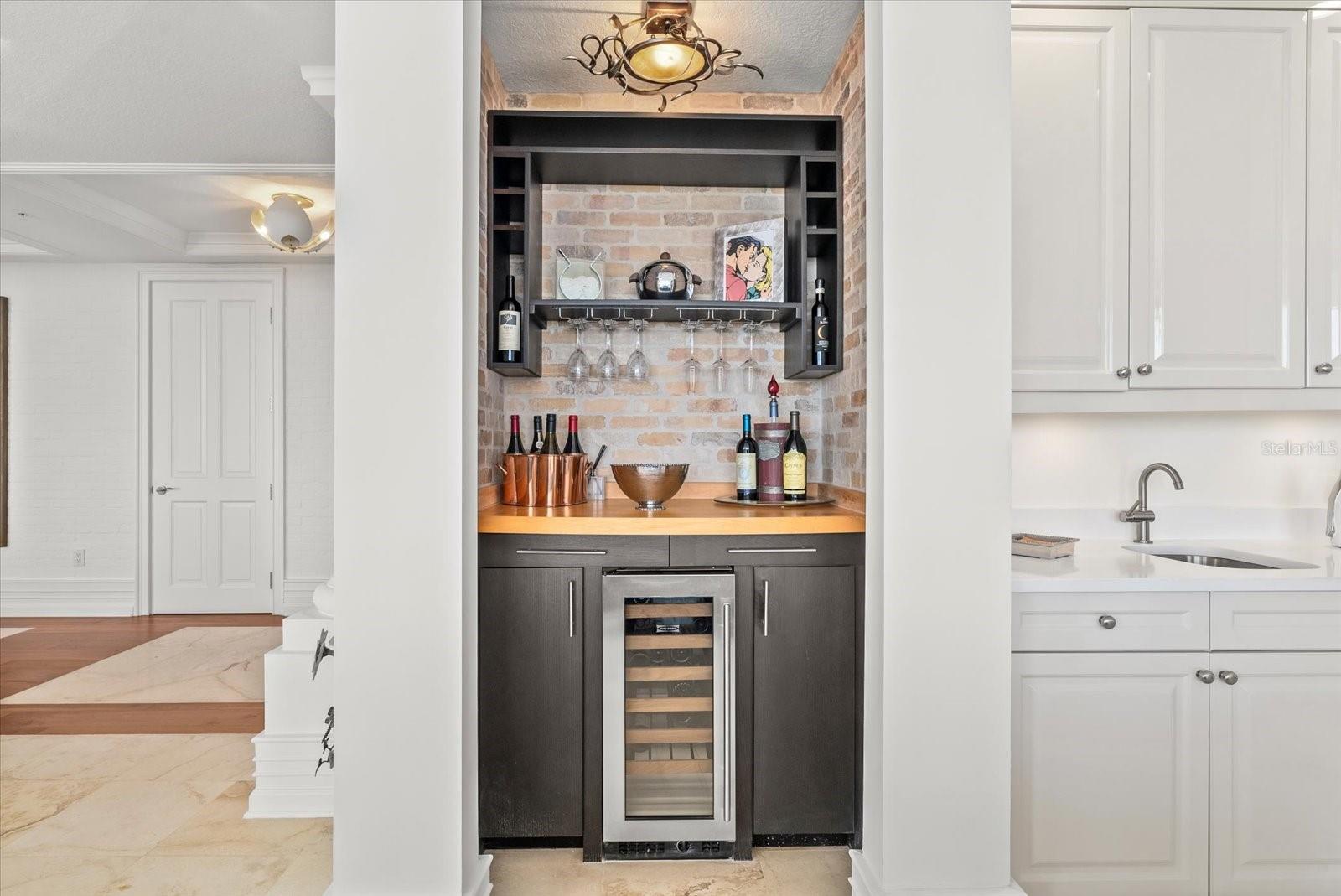 THE BEACH RESIDENCES - Residential