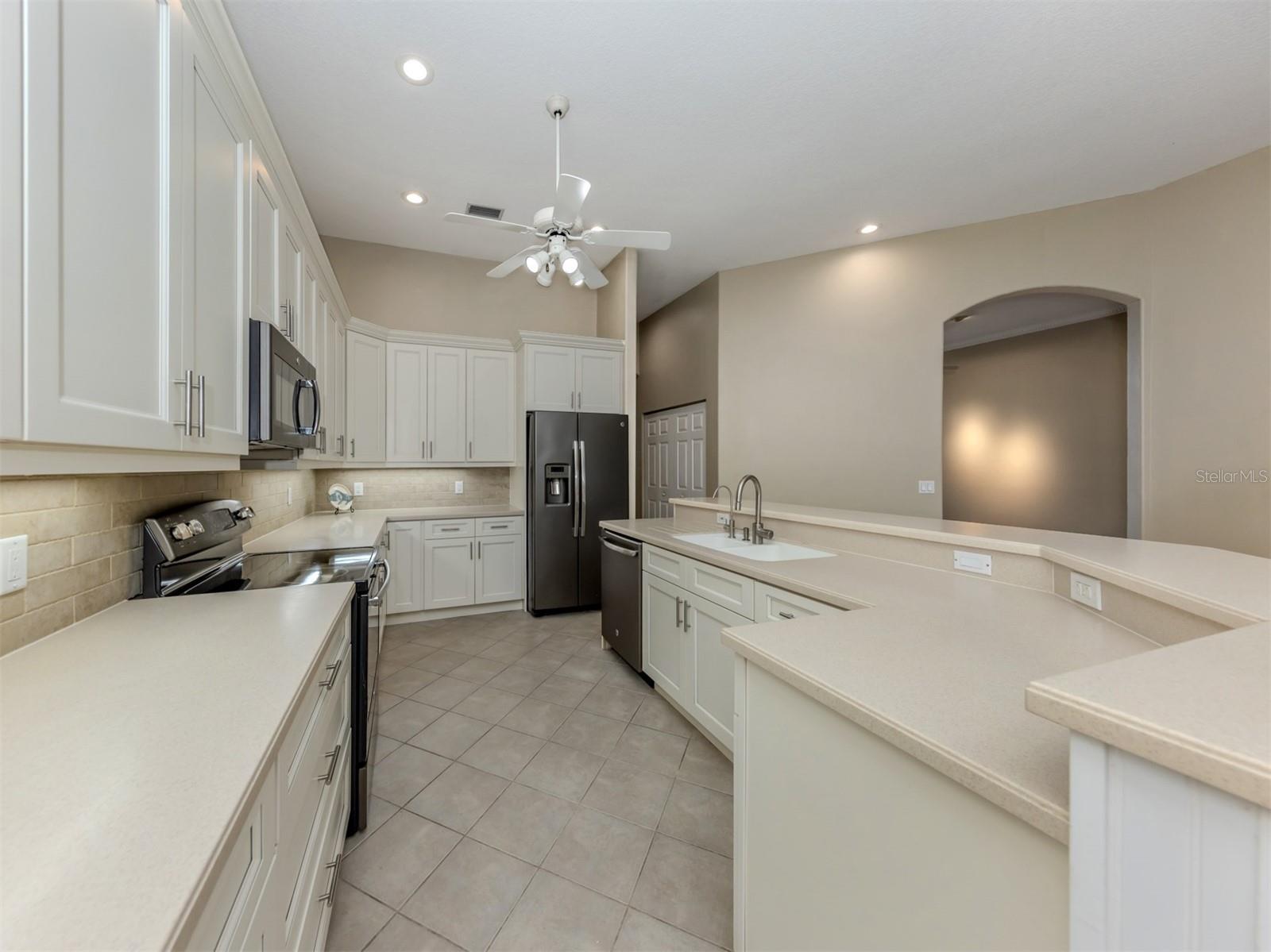 VENICE GOLF & COUNTRY CLUB - Residential