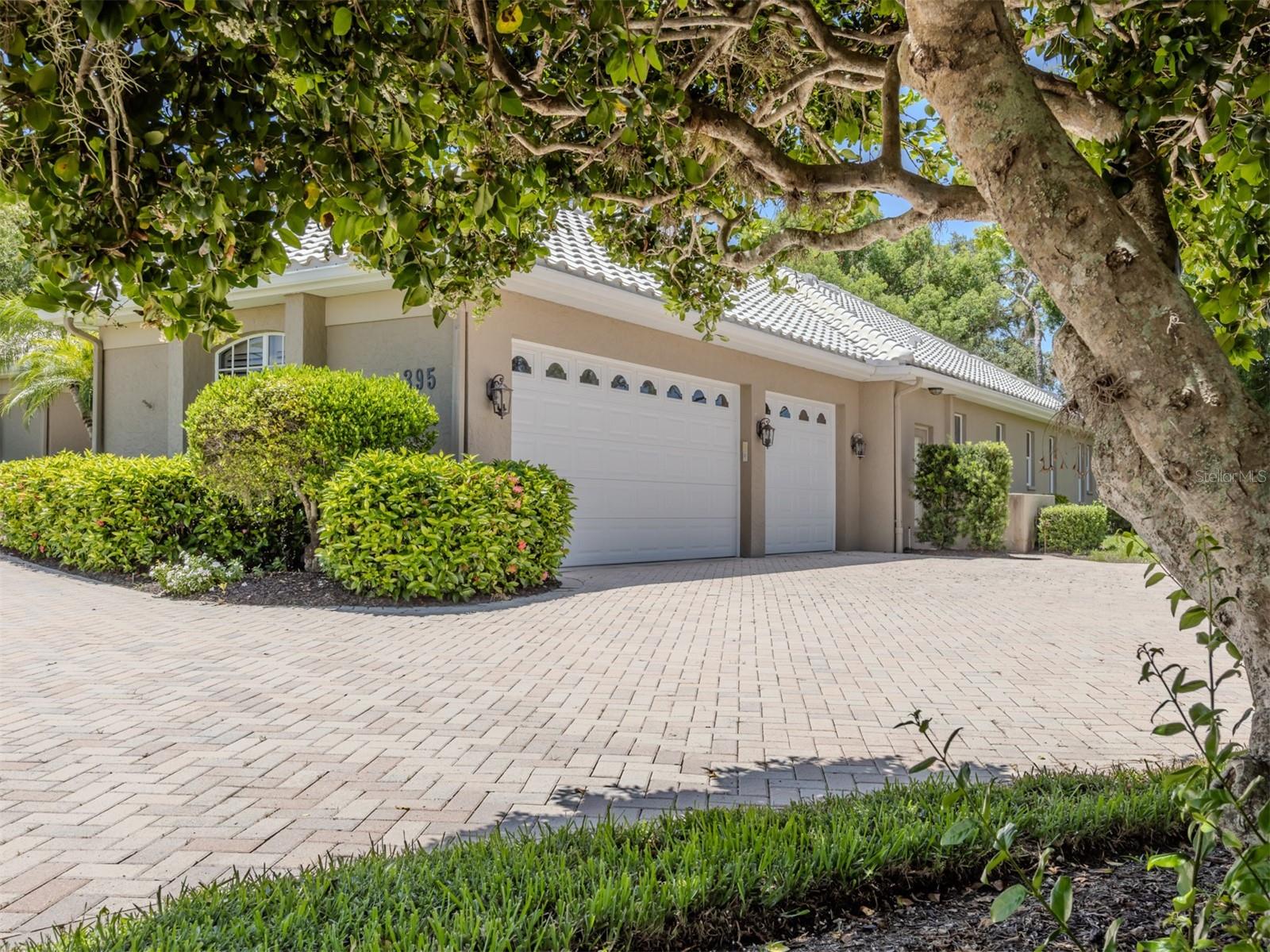 VENICE GOLF & COUNTRY CLUB - Residential