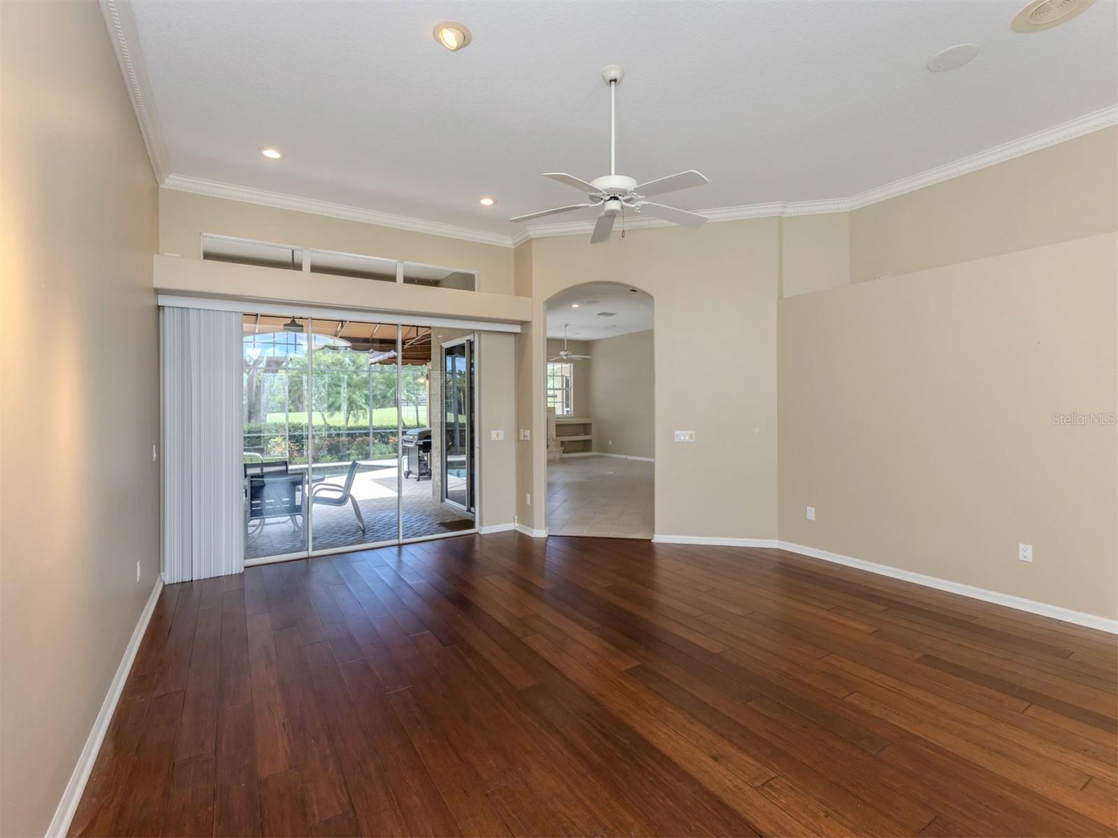 VENICE GOLF & COUNTRY CLUB - Residential
