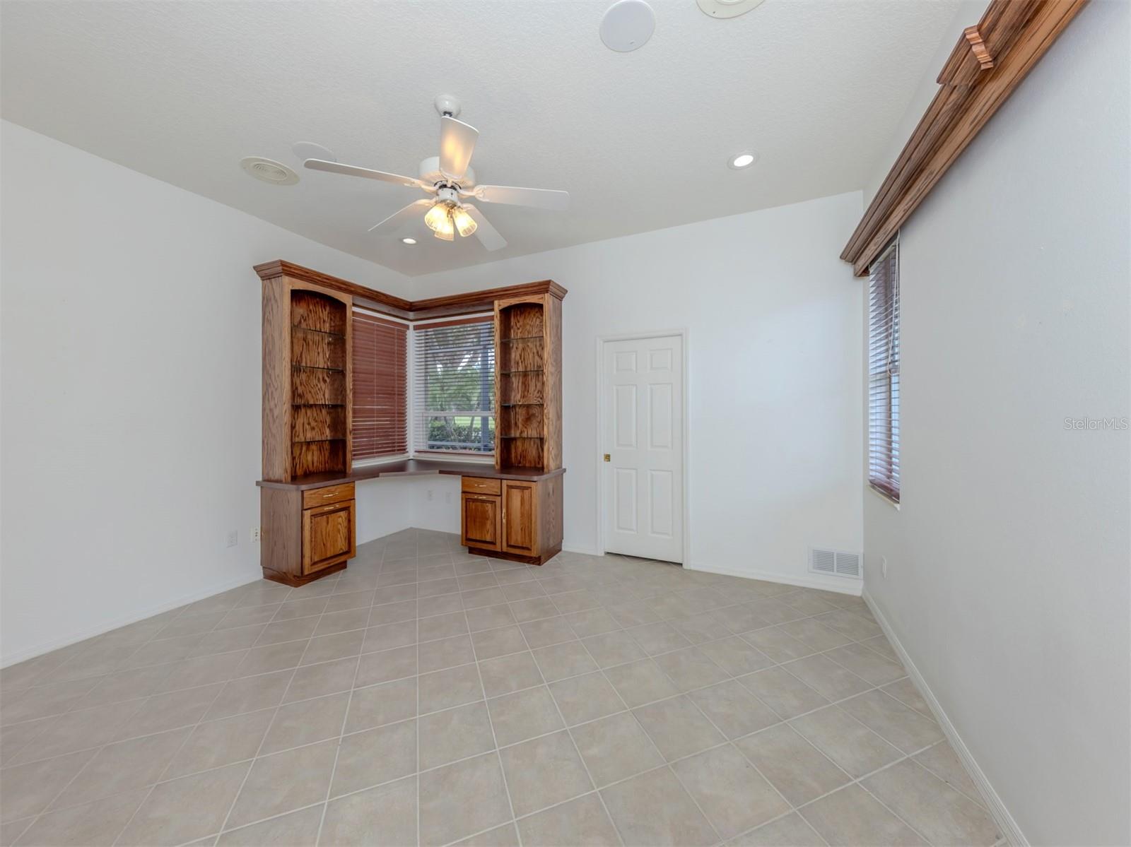 VENICE GOLF & COUNTRY CLUB - Residential