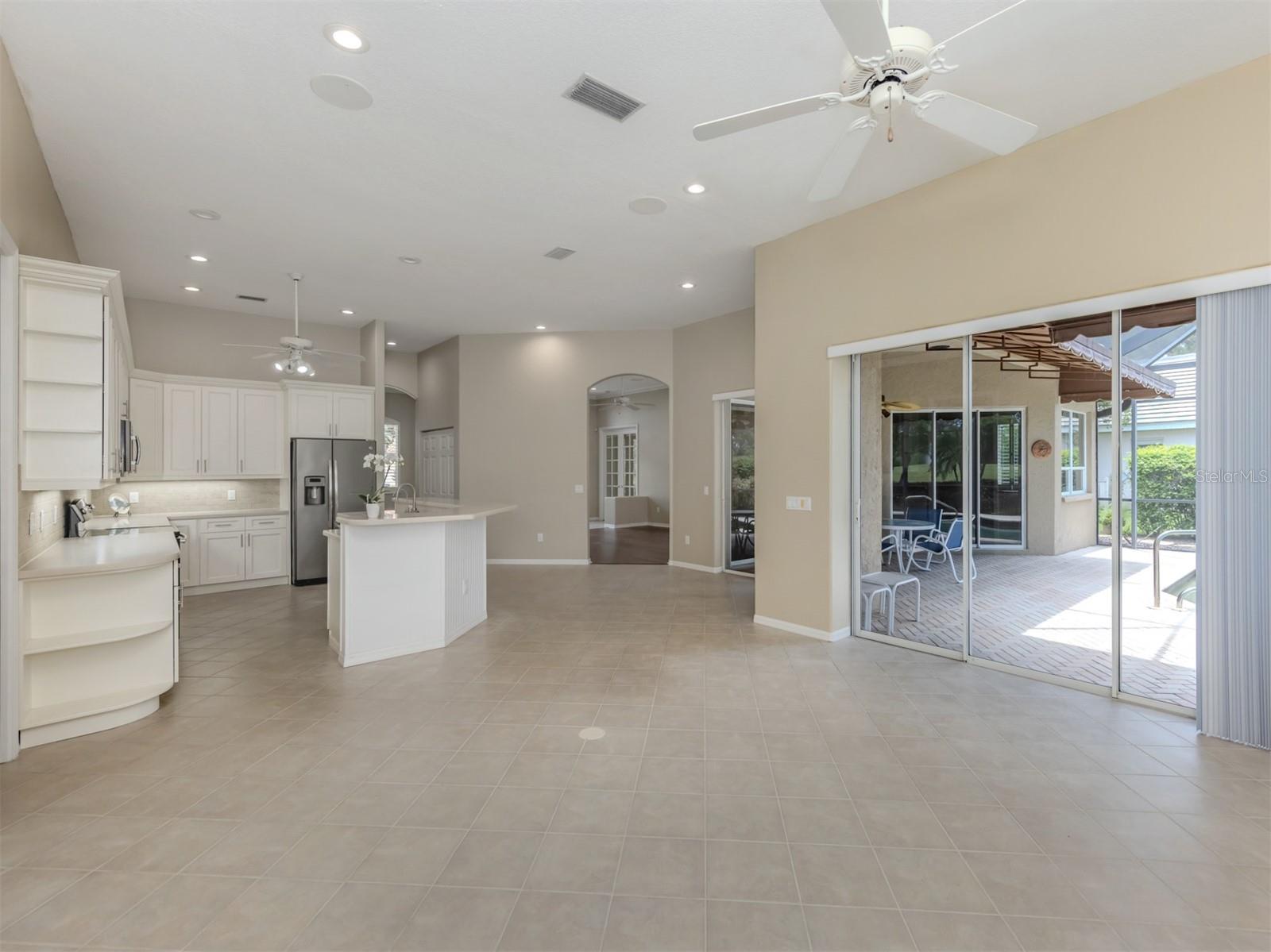 VENICE GOLF & COUNTRY CLUB - Residential