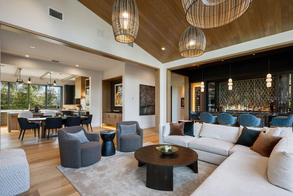 LAKE KNOWLES TERRACE - Residential