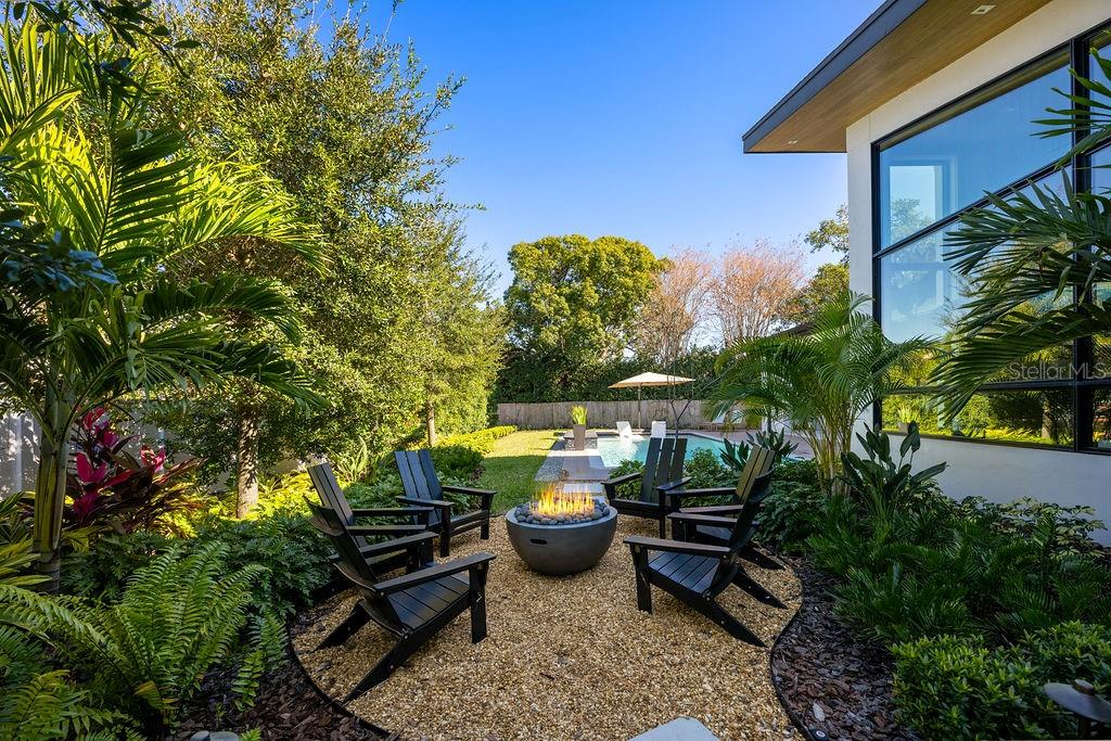 LAKE KNOWLES TERRACE - Residential