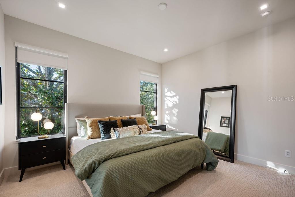 LAKE KNOWLES TERRACE - Residential