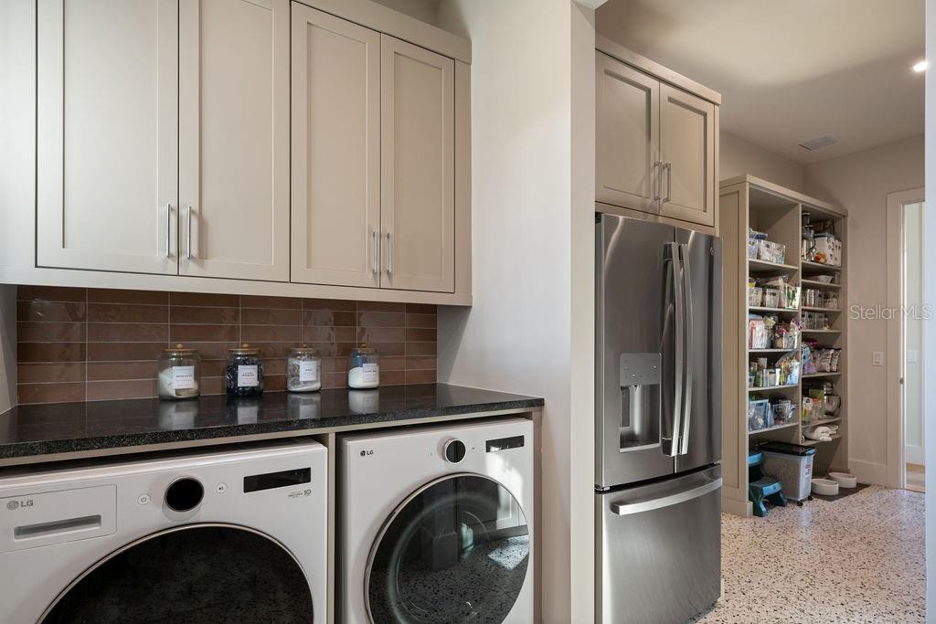 LAKE KNOWLES TERRACE - Residential