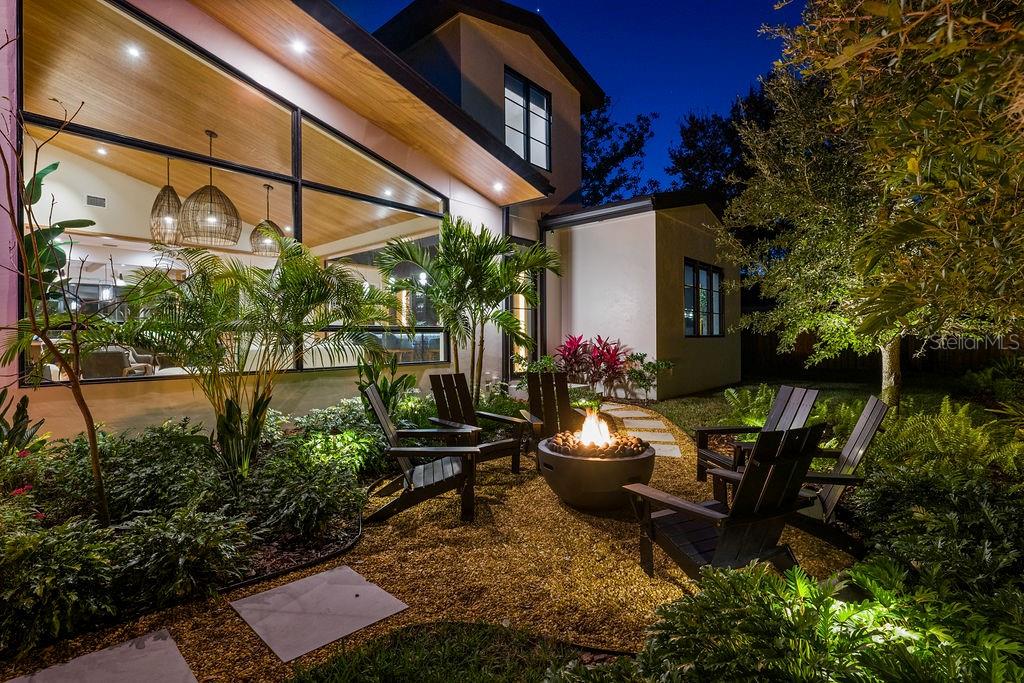 LAKE KNOWLES TERRACE - Residential