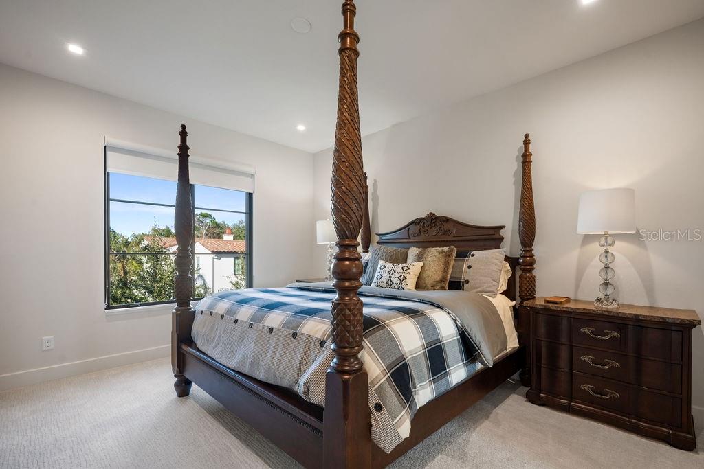 LAKE KNOWLES TERRACE - Residential