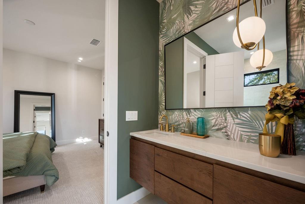 LAKE KNOWLES TERRACE - Residential