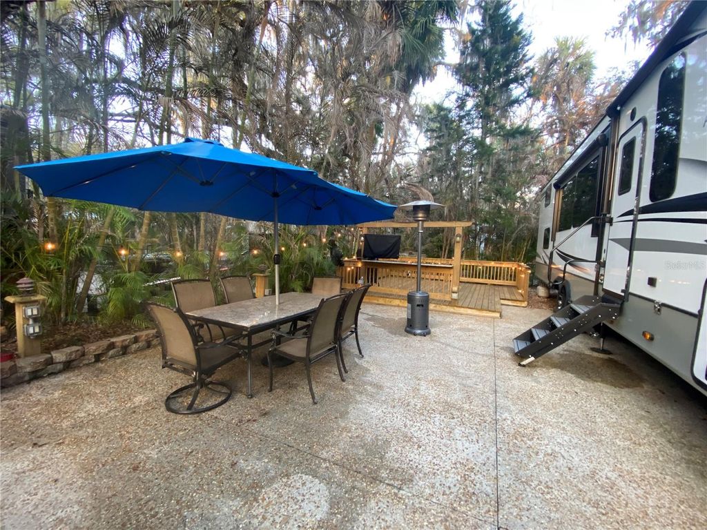 Photo of 313 Gator Alley, Lake Wales, FL 33898 (MLS # D6146343)