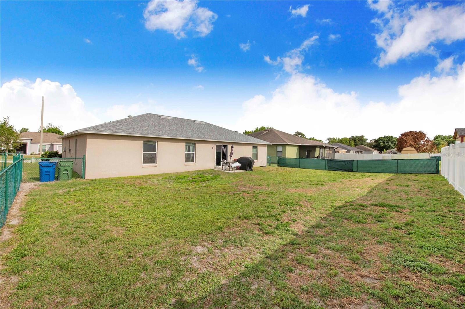 COUNTRY CLUB TRAILS - Residential