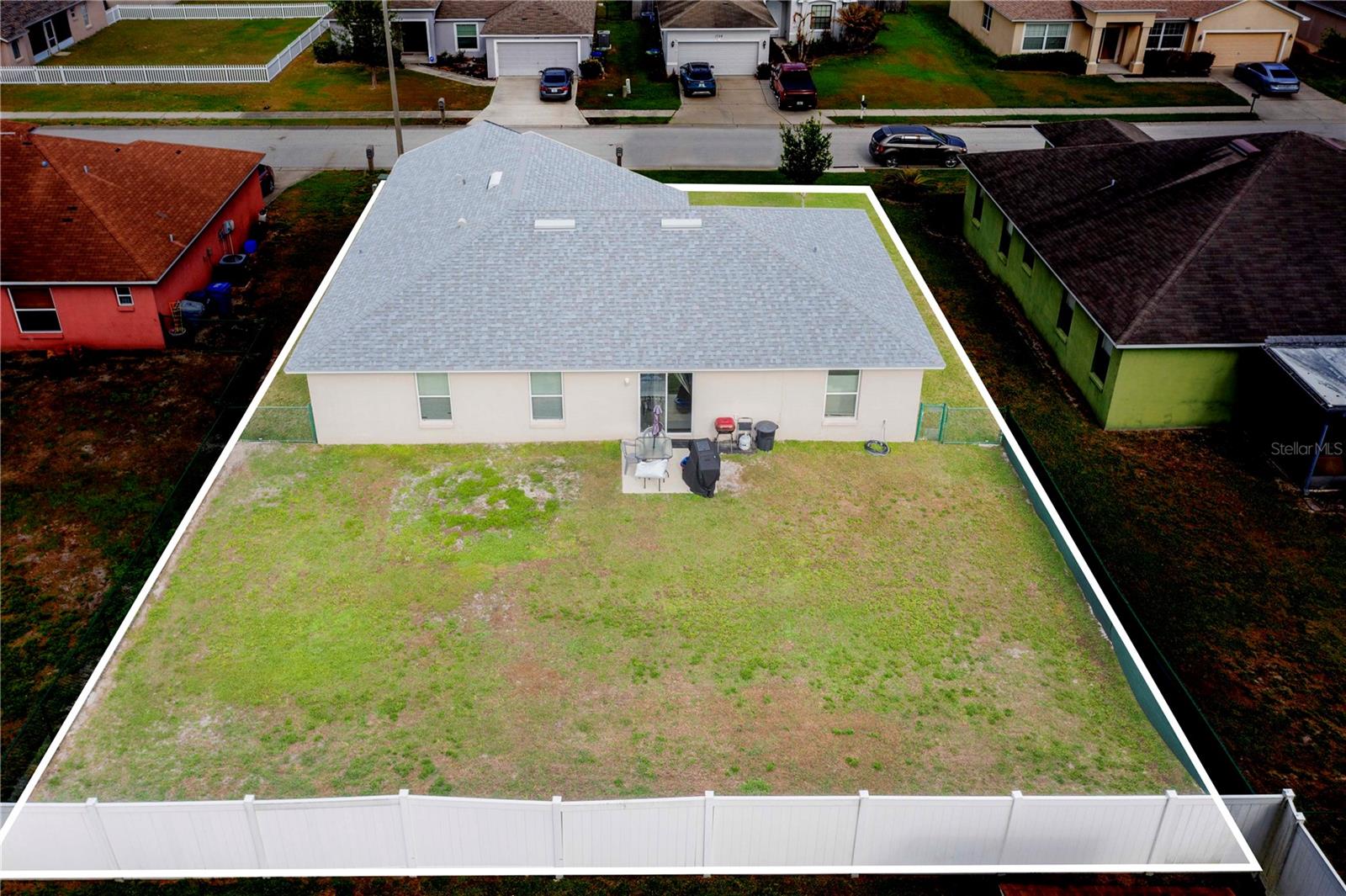 COUNTRY CLUB TRAILS - Residential