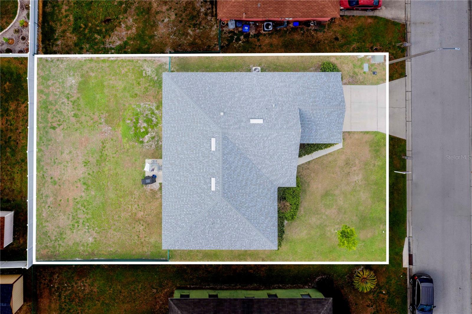 COUNTRY CLUB TRAILS - Residential