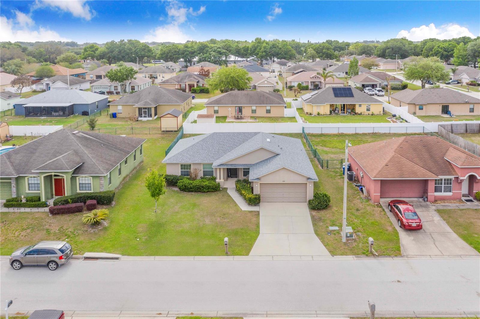 COUNTRY CLUB TRAILS - Residential