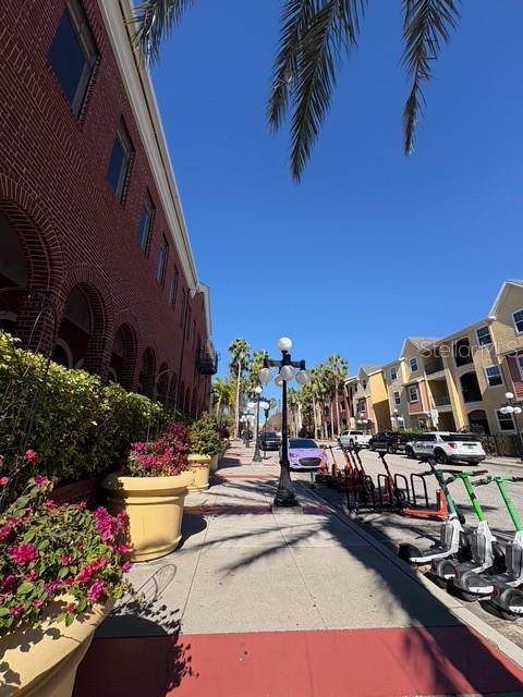 1810 E PALM AVENUE 7303