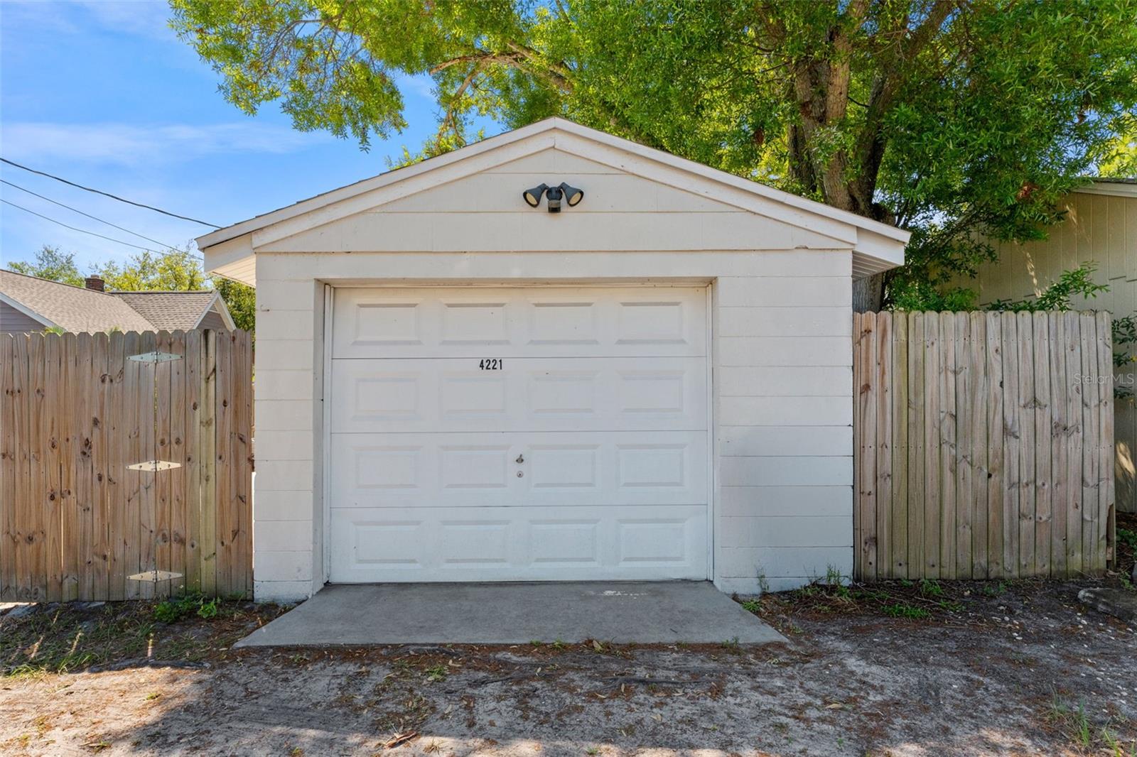 INTER BAY - Residential