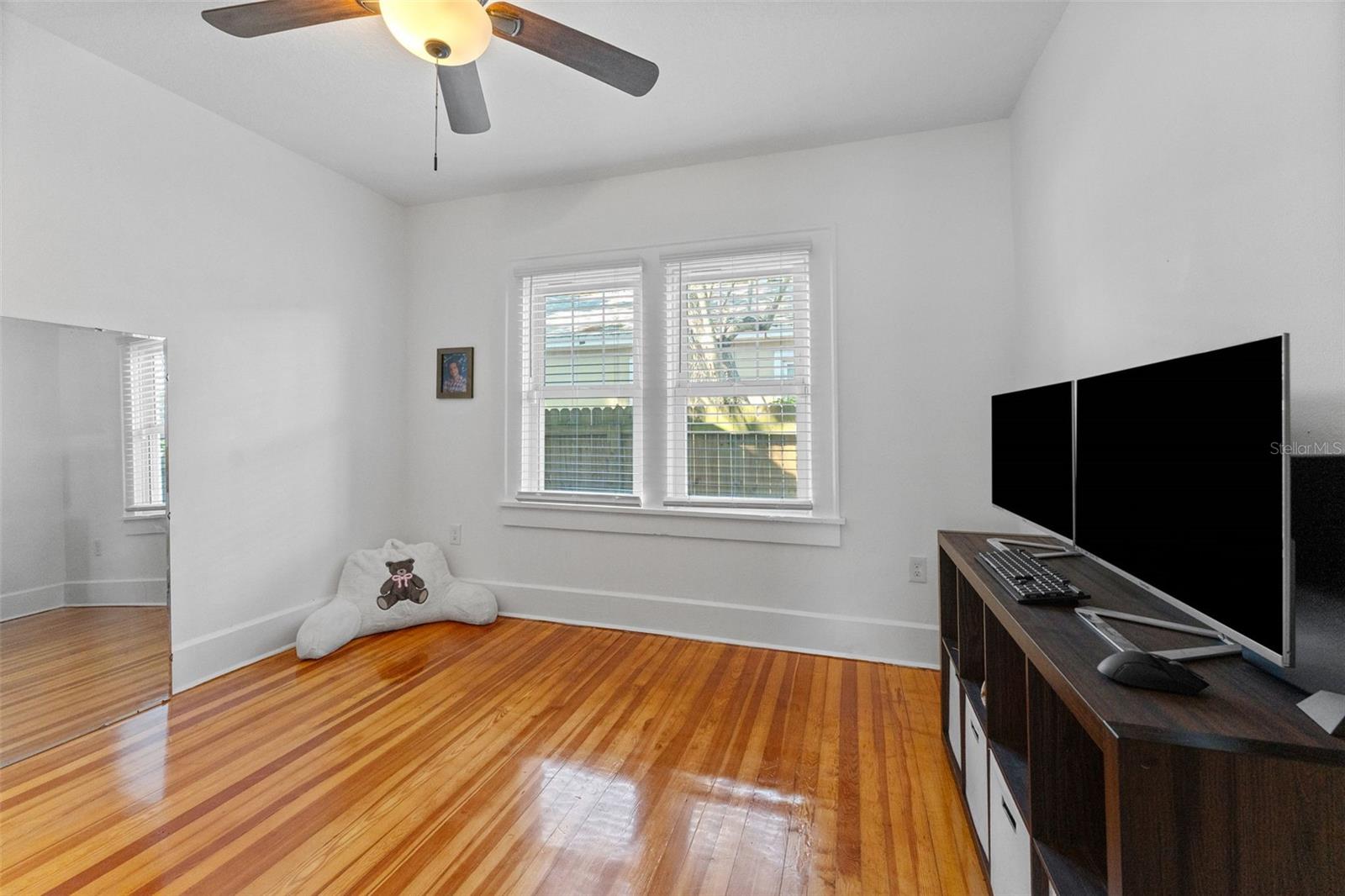 INTER BAY - Residential