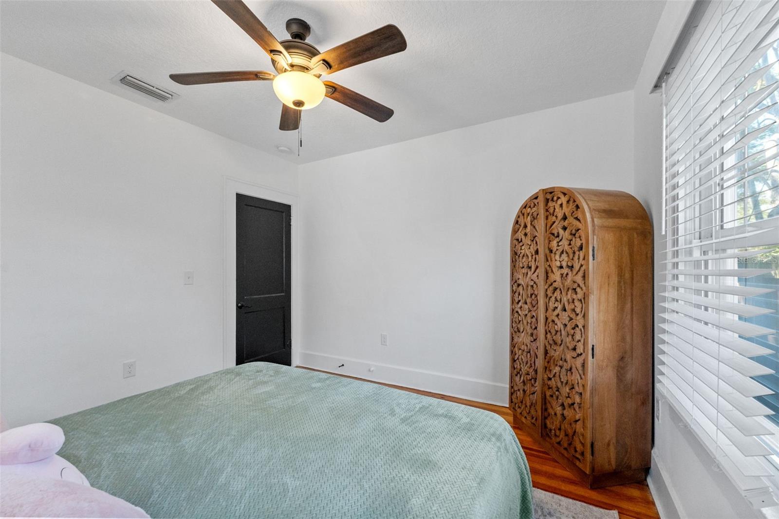 INTER BAY - Residential