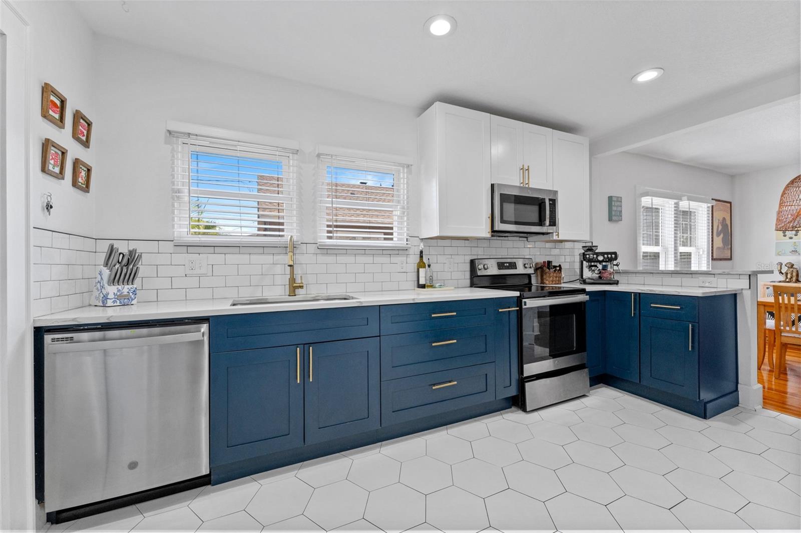 INTER BAY - Residential