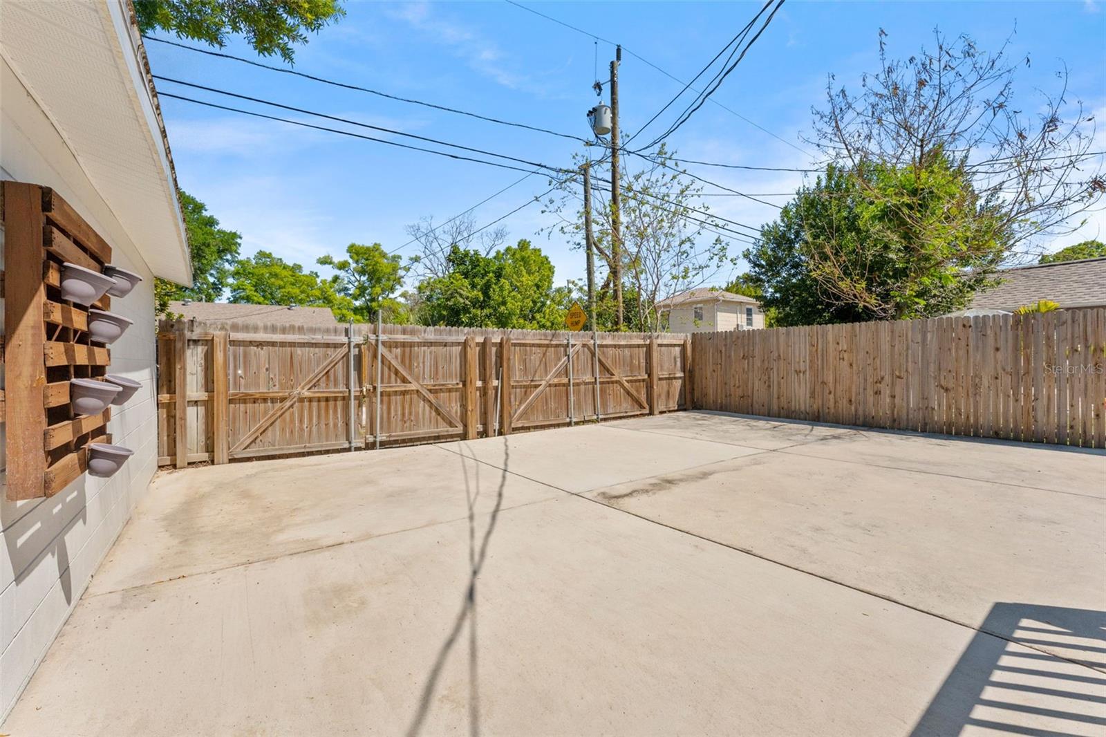 INTER BAY - Residential