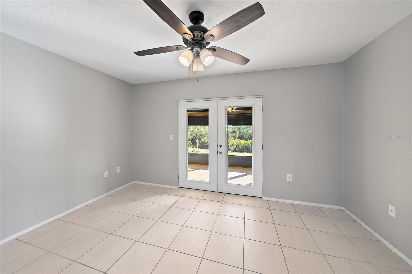 CURRY CREEK CONDO VILLA - Residential