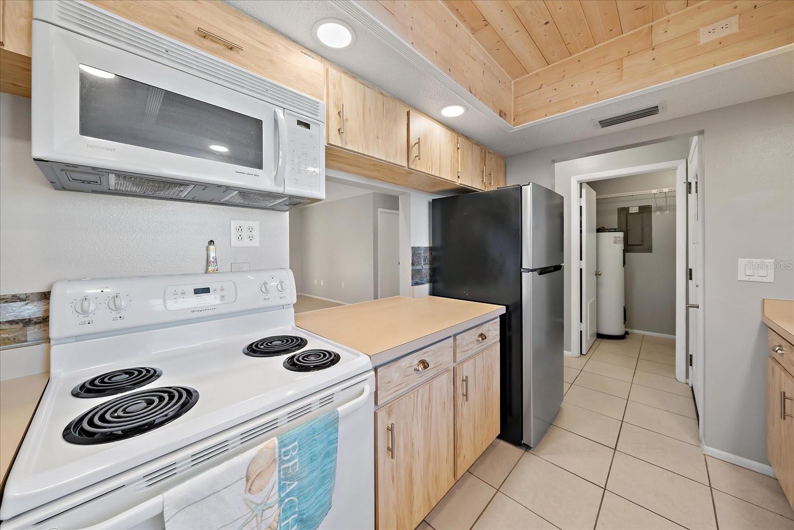 CURRY CREEK CONDO VILLA - Residential