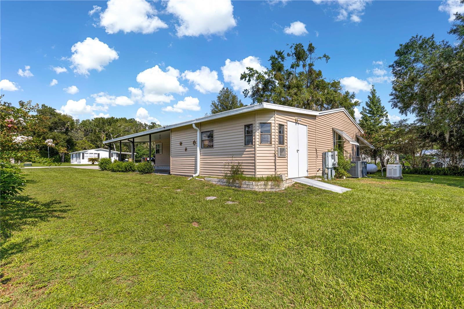 TROPICANA VILLAGE - Residential