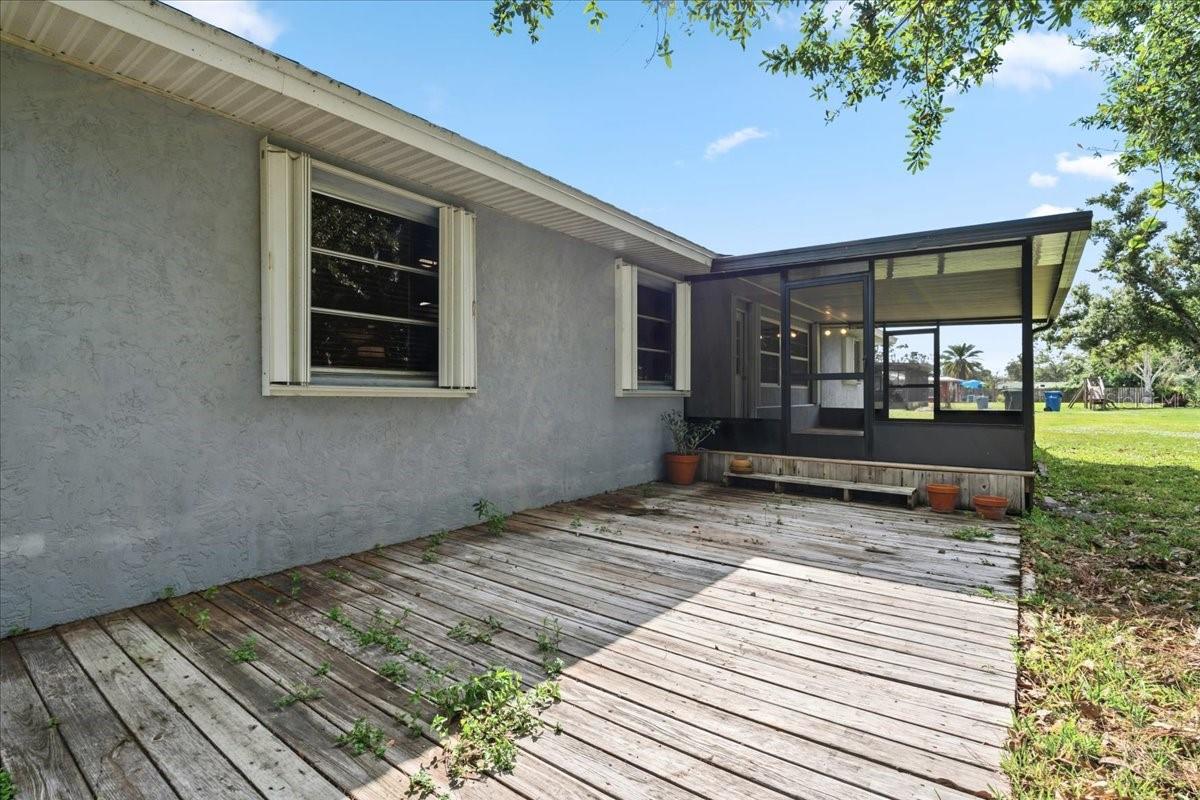 FLORIDA TROPICAL HOMESITES & LITTLE FARMS - Residential